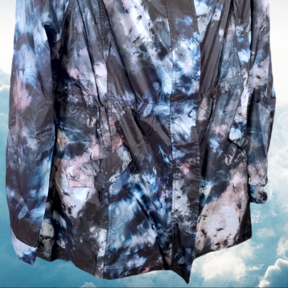 Torrid Blue Black Tie Dye Active Windbreaker Jacket Size 2 - Picture 12 of 16